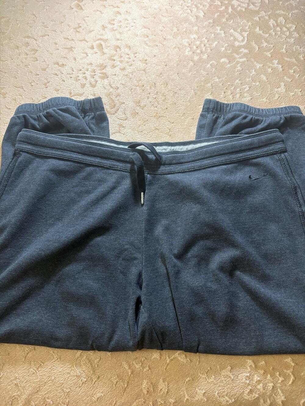 Nike Gray Drawstring Cuffed Jogger Sweatpants Size M